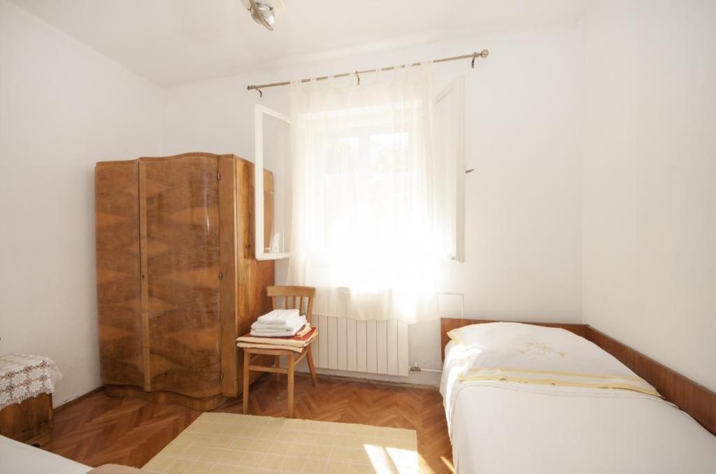 Apartments Gorana Splitska Rom bilde