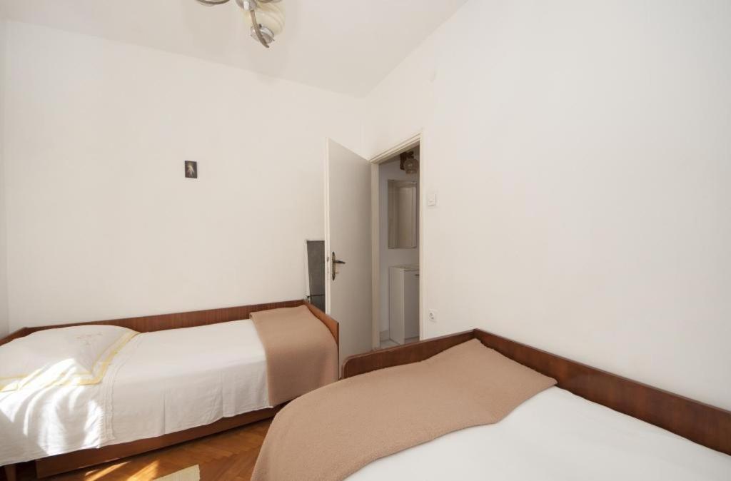 Apartments Gorana Splitska Rom bilde