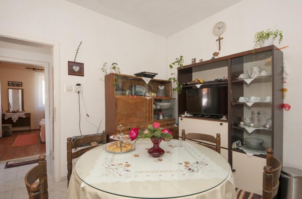 Apartments Gorana Splitska Rom bilde