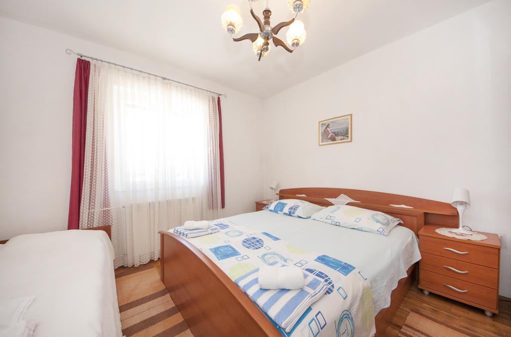 Apartments Gorana Splitska Eksteriør bilde